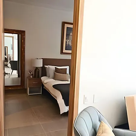 Apartment “lujoso Apto Con Piscina, Terraza Privada Y Salida A La Playa” *