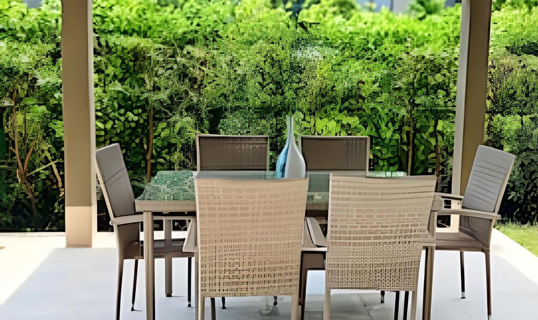 “lujoso Apto Con Piscina, Terraza Privada Y Salida A La Playa” Apartamento *