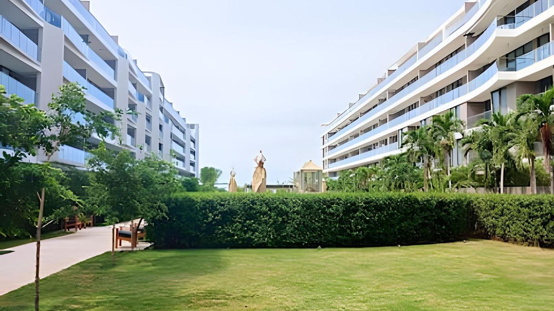 “lujoso Apto Con Piscina, Terraza Privada Y Salida A La Playa” Cartagena