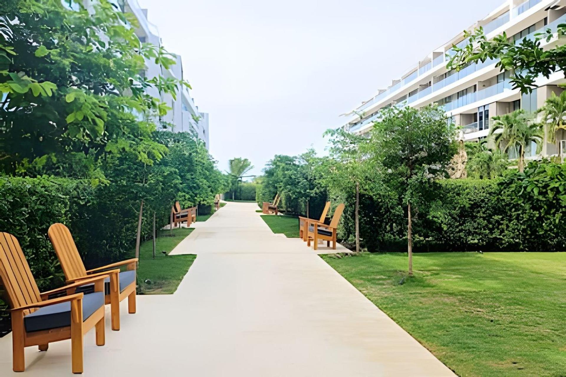“lujoso Apto Con Piscina, Terraza Privada Y Salida A La Playa” Cartagena