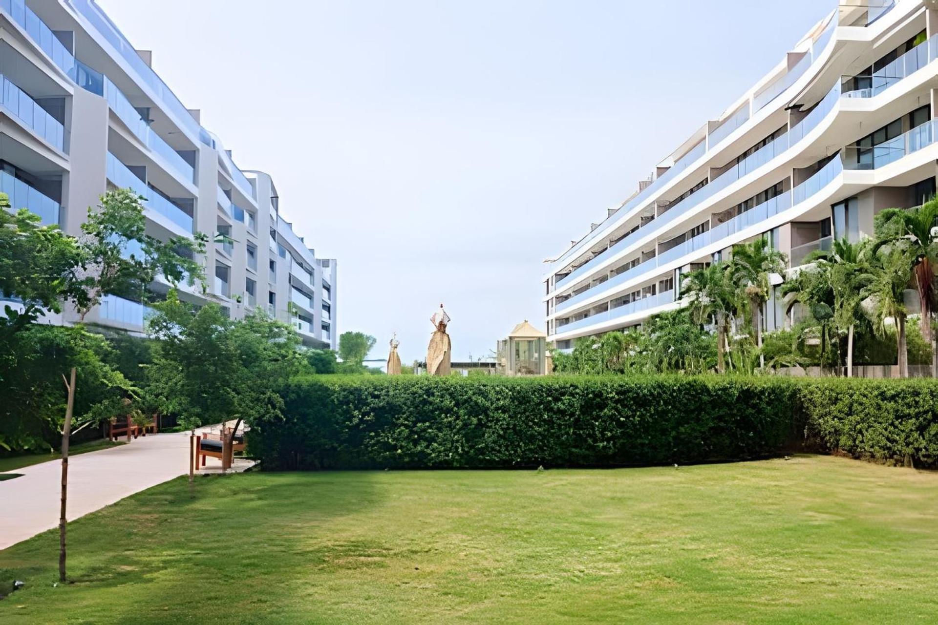 “lujoso Apto Con Piscina, Terraza Privada Y Salida A La Playa” Cartagena