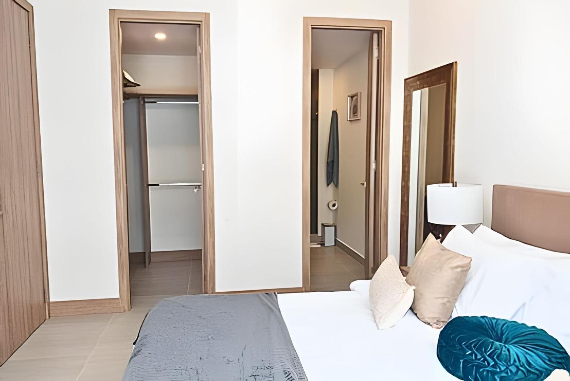 “lujoso Apto Con Piscina, Terraza Privada Y Salida A La Playa” Cartagena